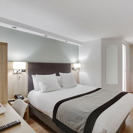 Hotel L'Amandier Nanterre Ngoại thất bức ảnh