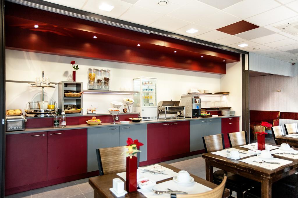 Hotel L'Amandier Nanterre Ngoại thất bức ảnh