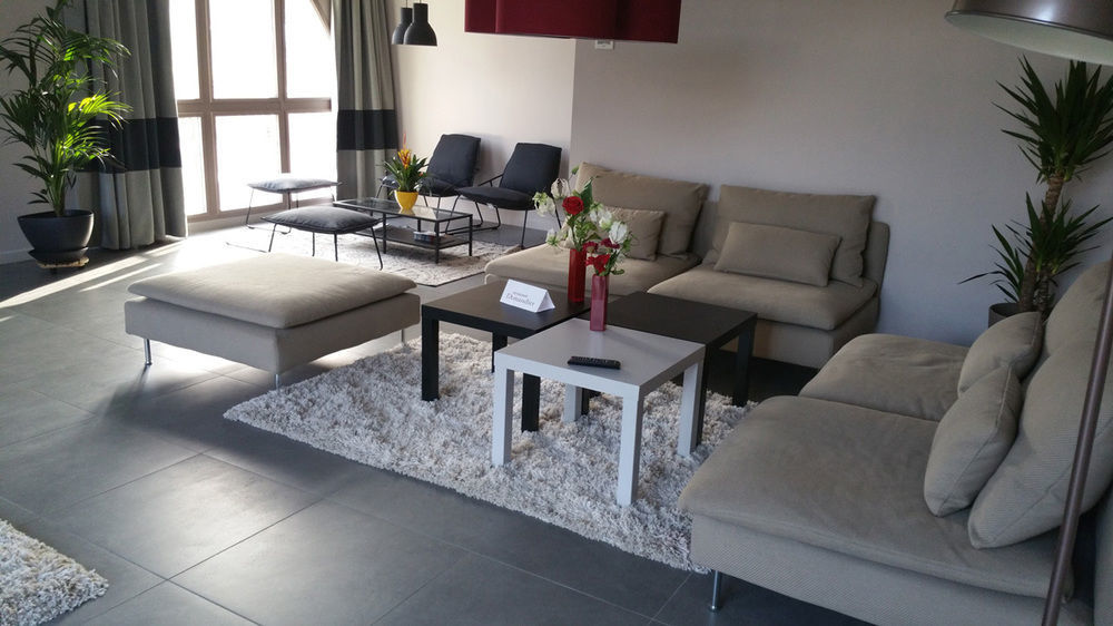 Hotel L'Amandier Nanterre Ngoại thất bức ảnh